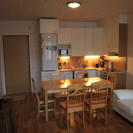 Semesterbostad Findomik Cottages *