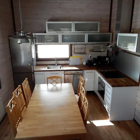 Semesterbostad Findomik Cottages *